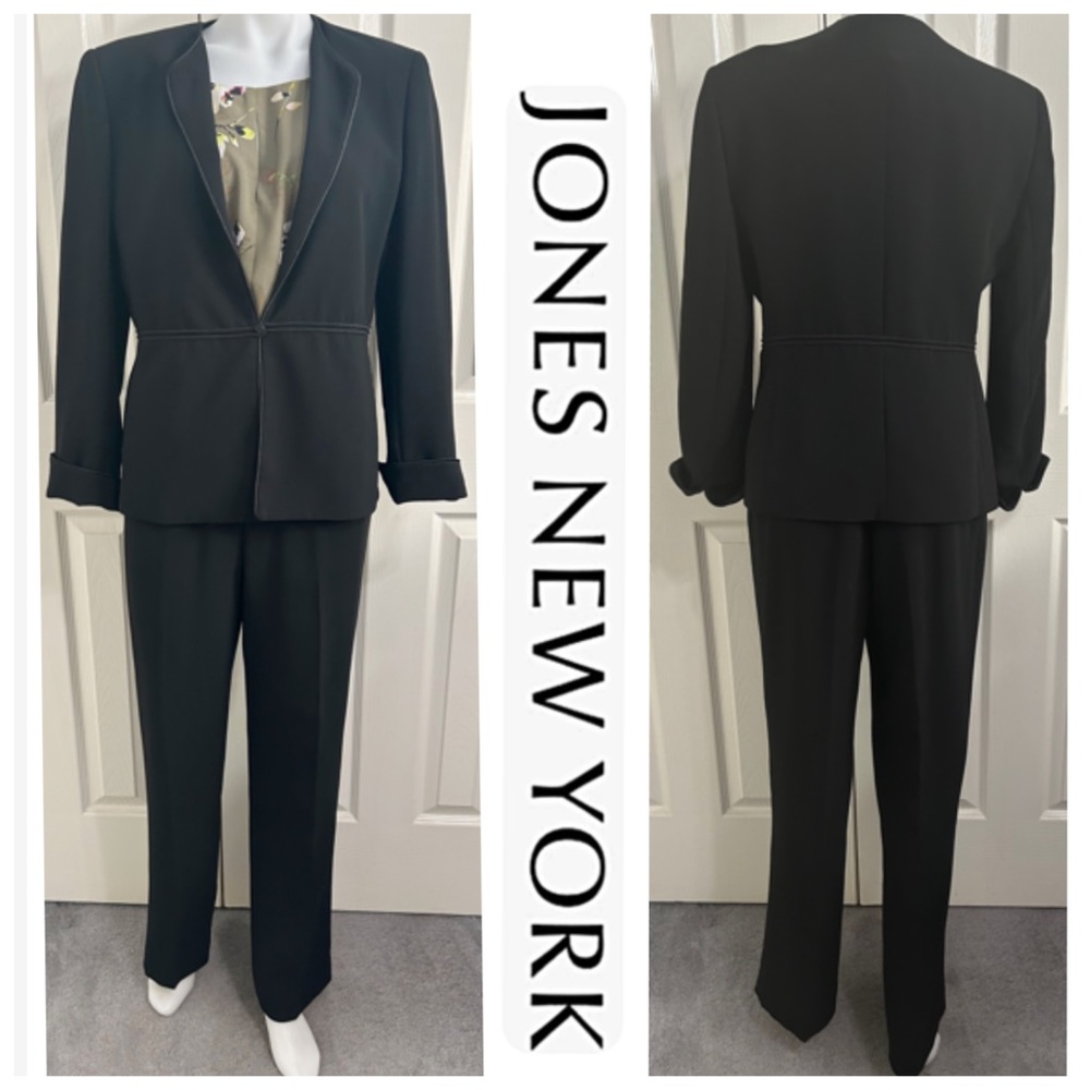 Jones New York, 2 Piece Blazer and Pants Black Suit BLAZER SIZE 10, PANTS SIZE 8